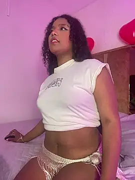 Snapshot of canelaa_sweet5 chatting on 02/25/26, 12:53 canelaa sweet5 online show from 02/25/26, 12:53