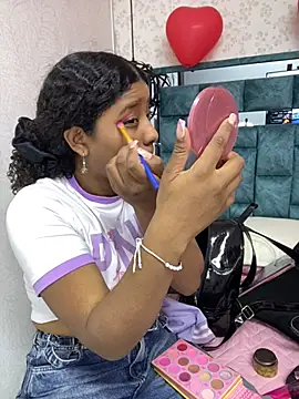 Snapshot of canelaa_sweet5 chatting on 03/03/26, 01:45 canelaa sweet5 online show from 03/03/26, 01:45