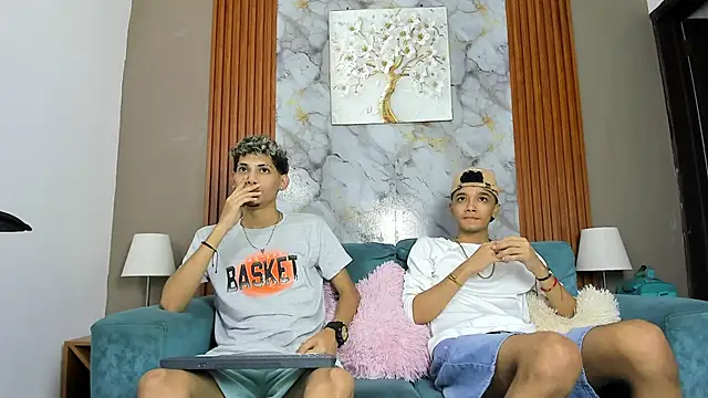 YOUNG BOYS HELL online show from 03/17/26, 01:21