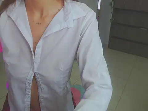 Mis Cersi online show from 02/15/26, 07:10