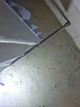 Snapshot of Penecitonoob chatting on 03/04/26, 07:47 Penecitonoob online show from 03/04/26, 07:47