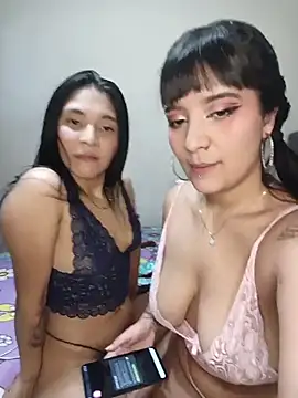 Snapshot of Mariana_Connie chatting on 07/04/26, 06:03 Mariana Connie online show from 07/04/26, 06:03