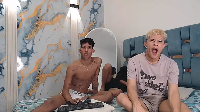 GREEN BOYS online show from 04/11/26, 07:40