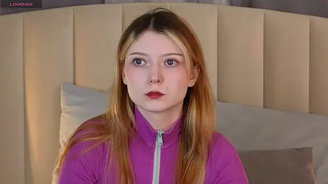 AlyssFrost online show from 04/23/26, 01:51