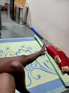 Your couple 01 online show from 04/19/26, 07:38