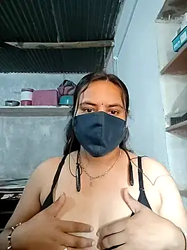 Snapshot of taniya0 chatting on 02/20/26, 06:48 taniya0 online show from 02/20/26, 06:48