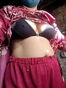 Snapshot of taniya0 chatting on 05/03/26, 03:23 taniya0 online show from 05/03/26, 03:23