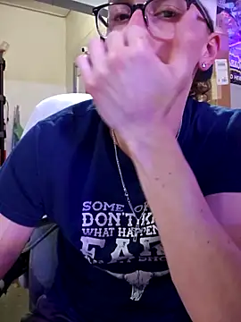 Snapshot of wranglerwayne chatting on 02/25/26, 08:13 wranglerwayne online show from 02/25/26, 08:13