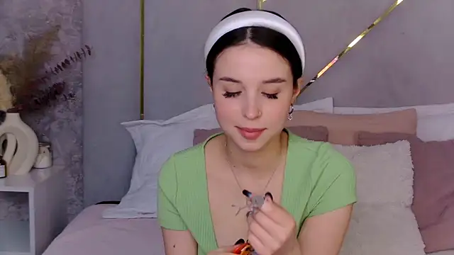 LanaLedger online show from 03/18/26, 03:48