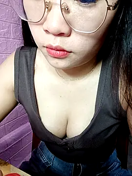 Eye-squirt online show from 02/21/26, 02:01