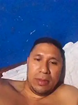 Snapshot of deiner13 chatting on 02/22/26, 04:35 deiner13 online show from 02/22/26, 04:35