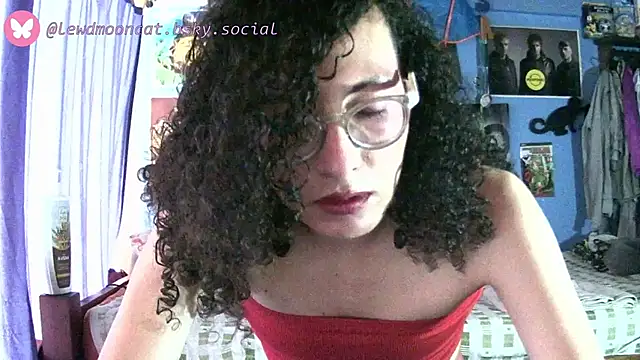 lewd mooncat online show from 04/14/26, 10:05