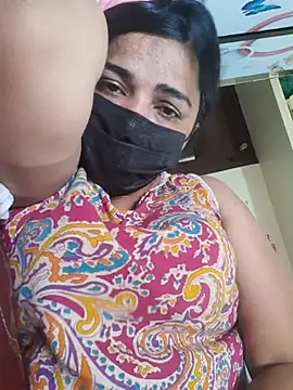 Tamil Luckly girl online show from 04/13/26, 10:21