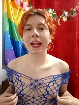 Snapshot of JULESFOX chatting on 02/18/26, 12:28 JULESFOX online show from 02/18/26, 12:28