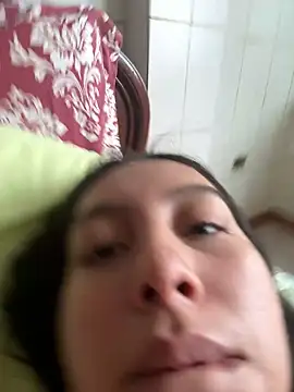 Valentinacouple online show from 03/29/26, 01:44