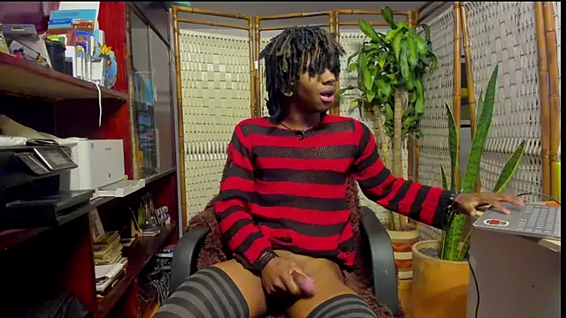 Mashall lee online show from 04/15/26, 07:21