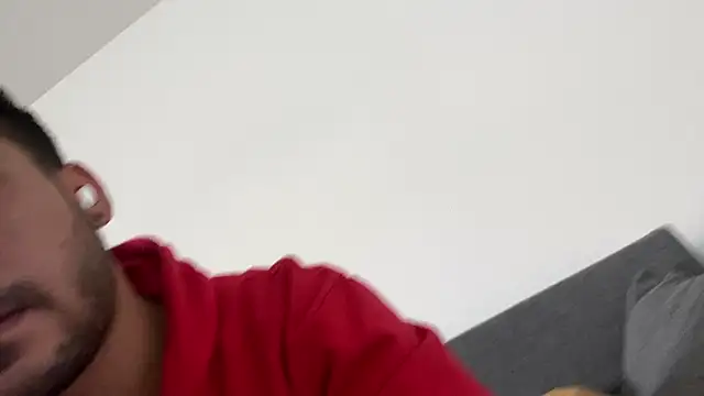 Snapshot of Heytincho chatting on 02/20/26, 02:39 Heytincho online show from 02/20/26, 02:39