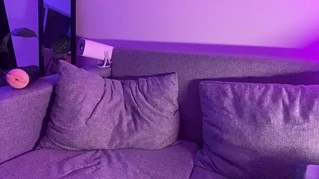 Snapshot of Heytincho chatting on 02/23/26, 07:17 Heytincho online show from 02/23/26, 07:17