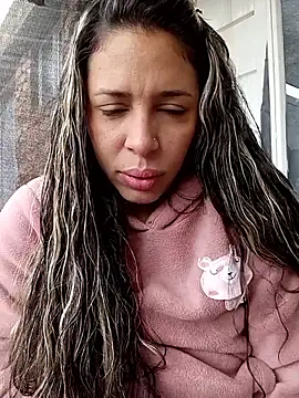 kiki milu online show from 04/22/26, 01:34