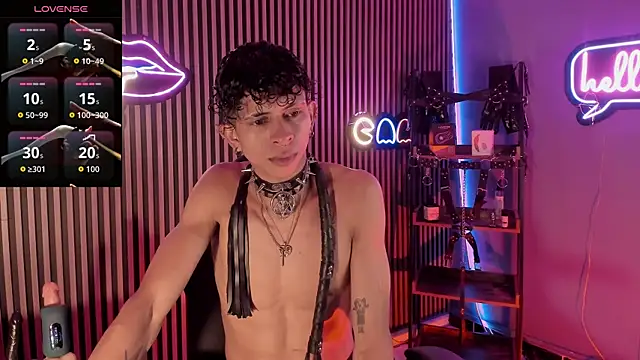 Maximoking26 online show from 04/21/26, 01:42