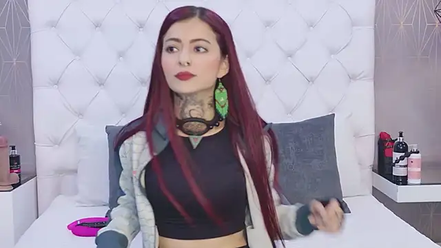 AntonellaEscudero online show from 05/08/26, 04:18