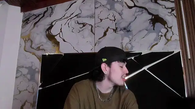 Snapshot of Couple_In_Heat chatting on 02/26/26, 08:19 Couple In Heat online show from 02/26/26, 08:19