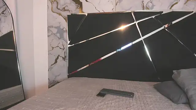 Couple In Heat online show from 04/20/26, 09:05