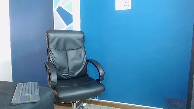 Snapshot of goodgirlxxl chatting on 02/25/26, 02:10 goodgirlxxl online show from 02/25/26, 02:10