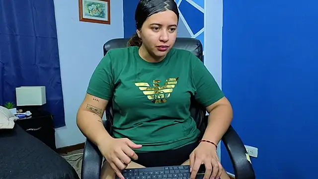 goodgirlxxl online show from 04/13/26, 11:10