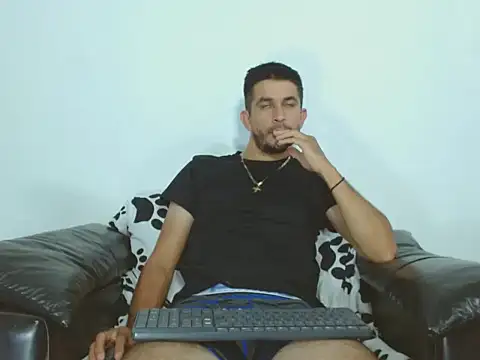 Snapshot of _Grasshopper chatting on 03/02/26, 02:14 Grasshopper online show from 03/02/26, 02:14