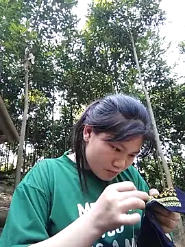 Snapshot of Baby_flower_1 chatting on 02/21/26, 08:04 Baby flower 1 online show from 02/21/26, 08:04