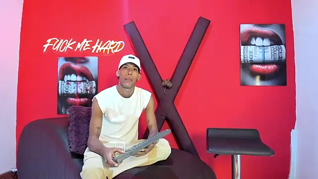 Snapshot of BOYS_PLAY chatting on 02/23/26, 01:19 BOYS PLAY online show from 02/23/26, 01:19