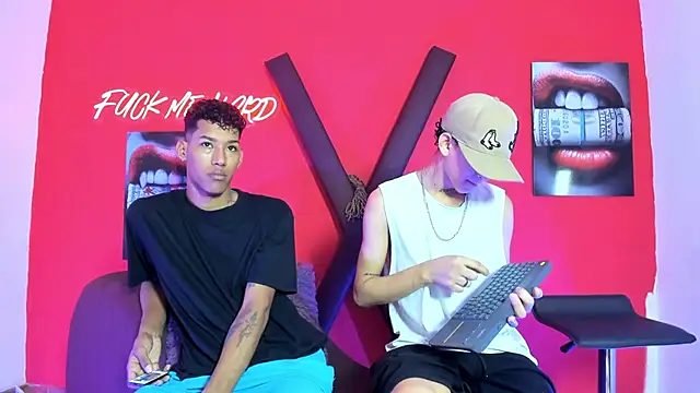 Snapshot of BOYS_PLAY chatting on 03/02/26, 01:29 BOYS PLAY online show from 03/02/26, 01:29