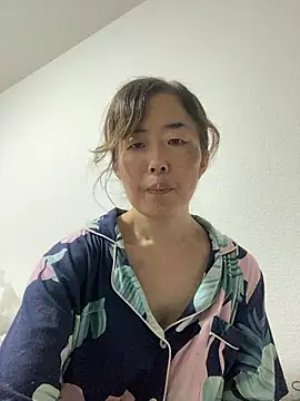 Snapshot of hanaworld chatting on 06/17/26, 01:45 hanaworld online show from 06/17/26, 01:45