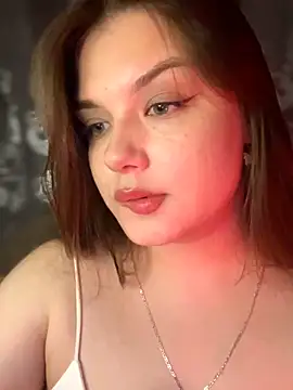 Snapshot of SophieLees chatting on 03/26/26, 07:19 SophieLees online show from 03/26/26, 07:19