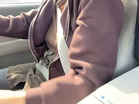 Snapshot of Mahirun6868 chatting on 03/18/26, 04:26 Mahirun6868 online show from 03/18/26, 04:26