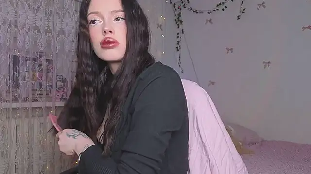 Snapshot of JessiBlossom chatting on 02/26/26, 03:22 JessiBlossom online show from 02/26/26, 03:22