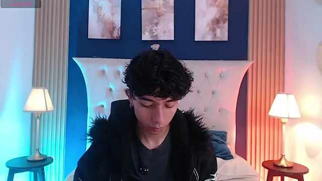 Snapshot of Aiden_Rivers_ chatting on 07/08/26, 01:15 Aiden Rivers online show from 07/08/26, 01:15