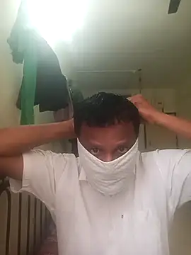 Snapshot of hunk_man chatting on 02/21/26, 12:17 hunk man online show from 02/21/26, 12:17