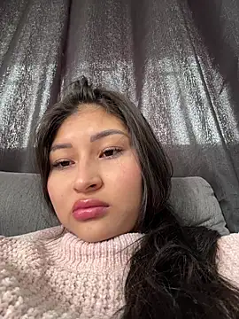 Aylin fire online show from 03/18/26, 07:06