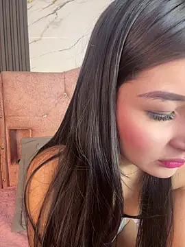 Aylin fire online show from 04/23/26, 06:54