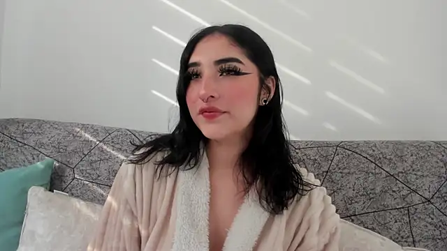 Kattengel  online show from 03/26/26, 09:42