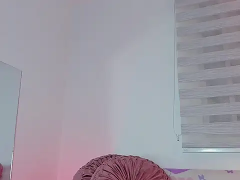 yourlollypetite online show from 03/08/26, 02:04