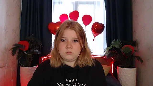 StripGyrl online show from 03/05/26, 08:21