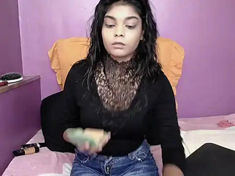 indianicon23 online show from 04/10/26, 06:18