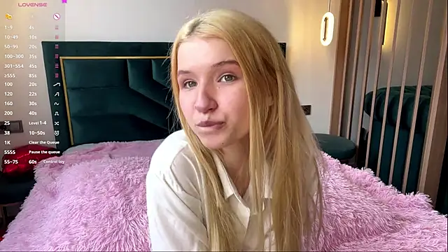 PrincessSwelgart online show from 03/31/26, 01:33