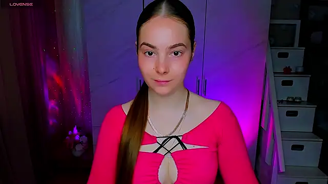 Maddy Wood  online show from 05/19/26, 09:26