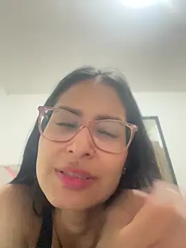 RousseBelle online show from 02/27/26, 04:34