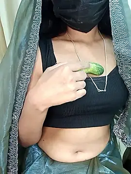 Snapshot of Cutie_babes01 chatting on 02/27/26, 05:13 Cutie babes01 online show from 02/27/26, 05:13