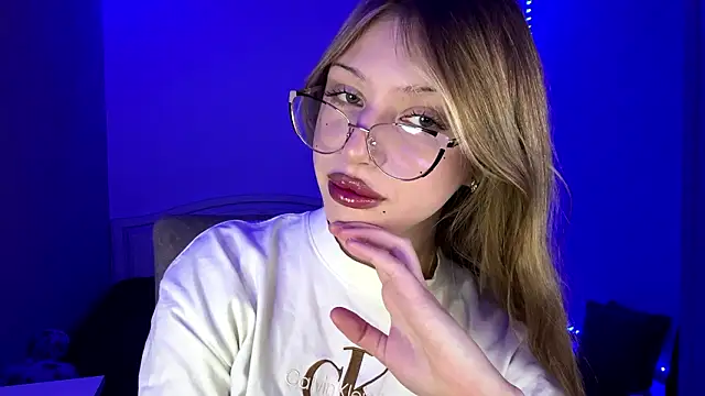 Stefifany online show from 02/27/26, 03:23